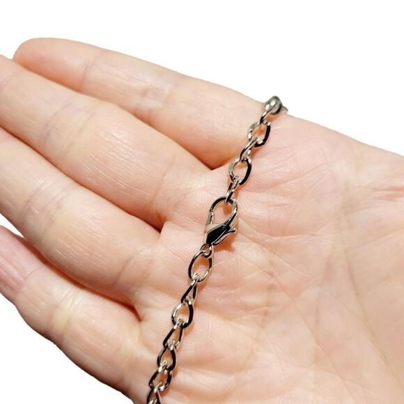 Brand New Silver Rhinestone With Pink Ribbon Hello Kitty Necklace - Picture 5 of 8